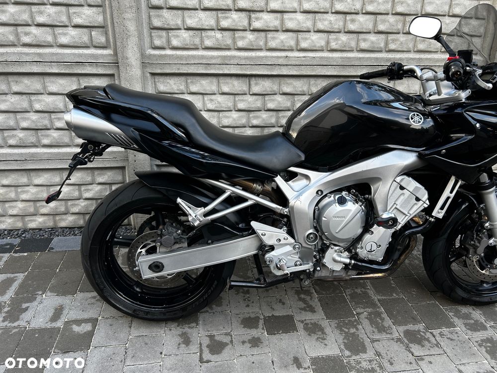 Yamaha FZS - 5