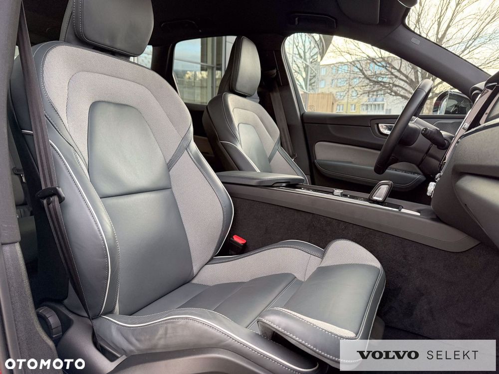 Volvo XC 60 - 25