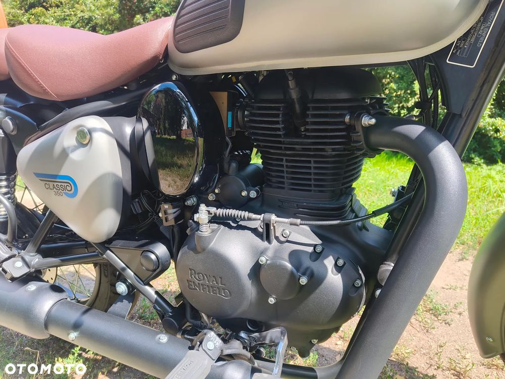 Royal Enfield Classic - 11