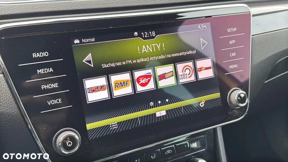 Skoda Superb 2.0 TDI SCR 4x4 Sportline DSG - 17