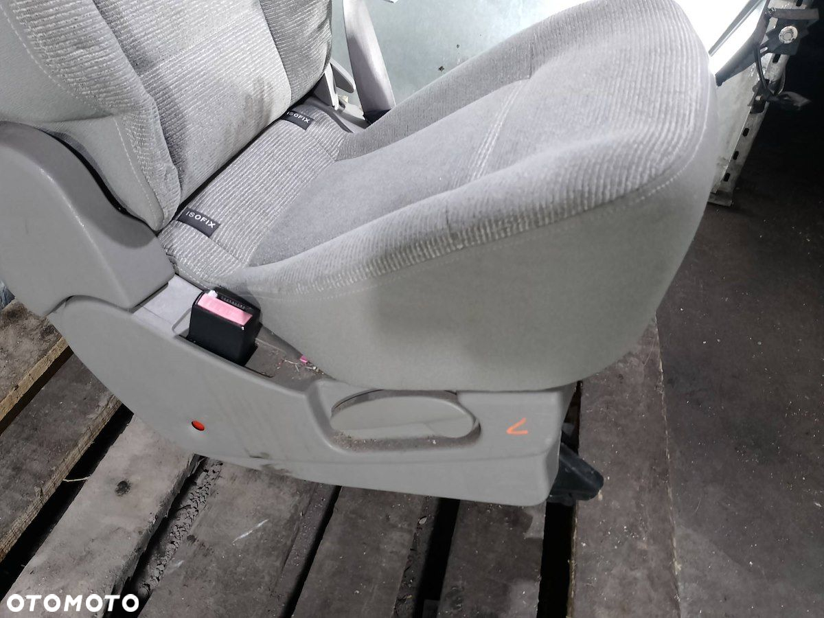 FOTEL DRUGI RZĄD RENAULT ESPACE IV ( 03-14 ) 1.9 DCI VAN - 5