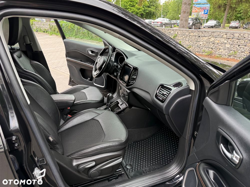 Jeep Compass 1.3 TMair Limited FWD S&S DDCT - 17