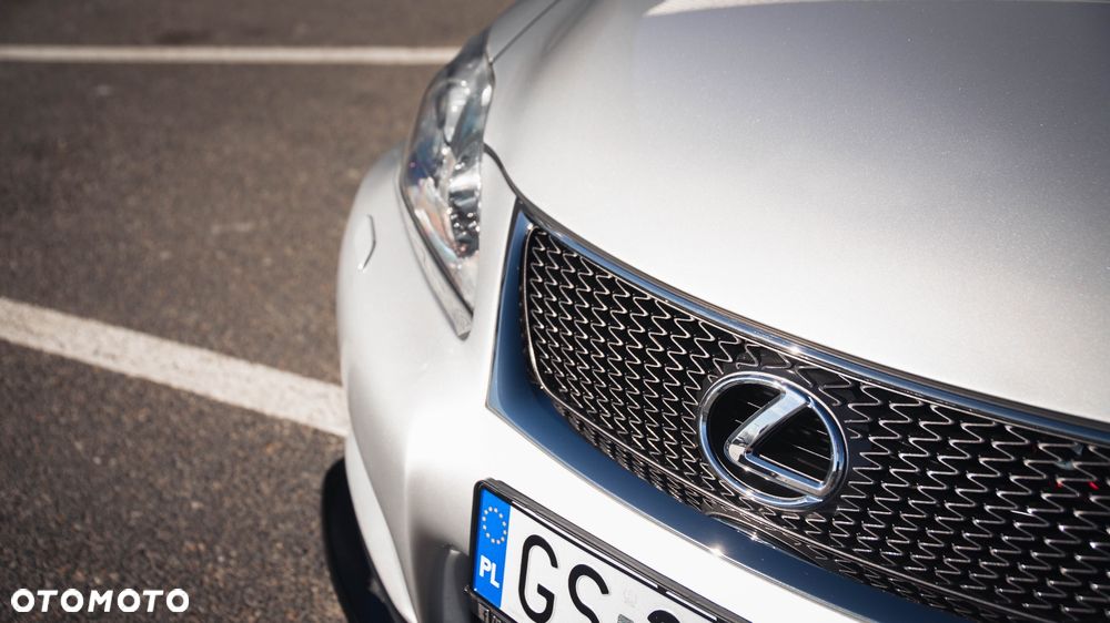 Lexus IS F Sport - 5
