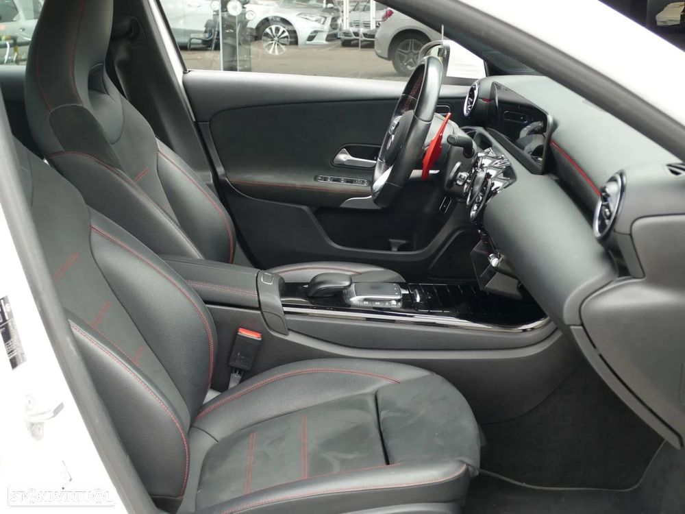 Mercedes-Benz A 250 e AMG Line - 31