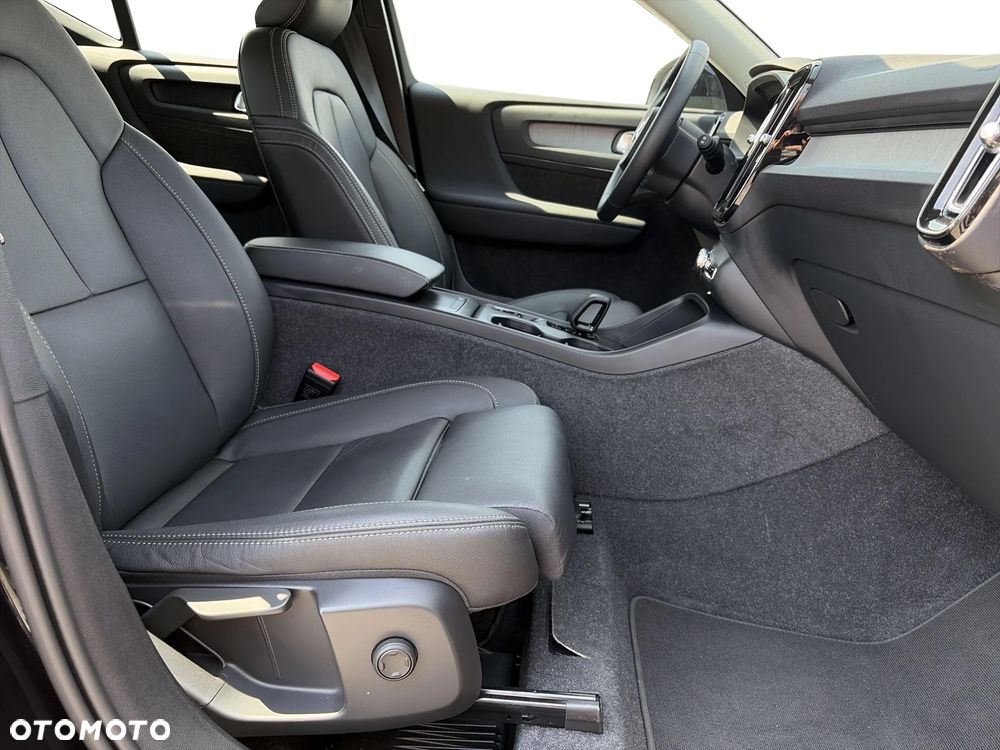 Volvo XC 40 B3 Core - 31