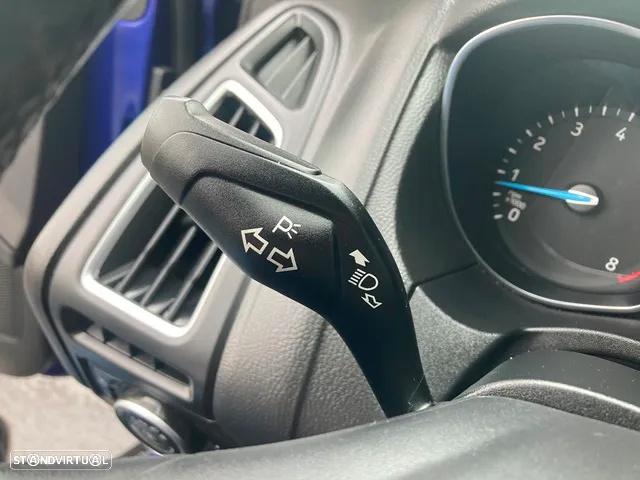 Ford Focus SW 1.0 EcoBoost S&S Titanium - 18