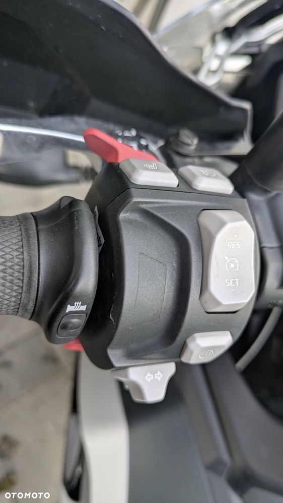 Triumph Tiger - 9