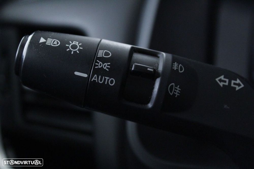 Nissan Qashqai 1.3 DIG-T N-Connecta LED - 25