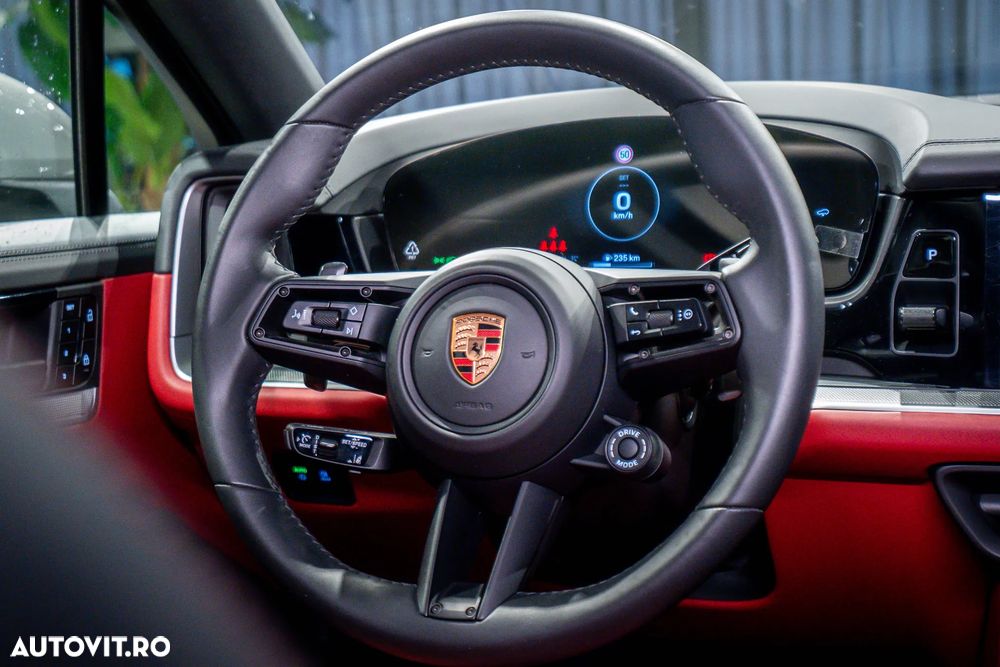 Porsche Cayenne Coupe Standard - 38