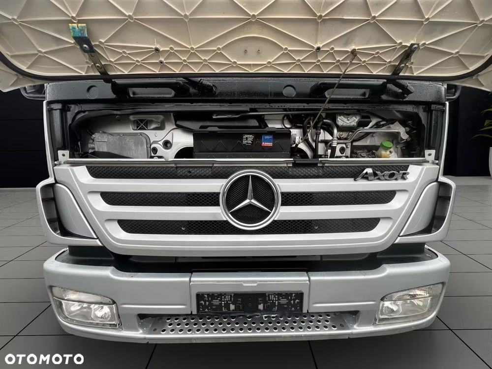 Mercedes-Benz Axor 1833 | Transporter do przewozu zwierząt | Euro 5 | Klimatyzacja | Pneumatyka - 12