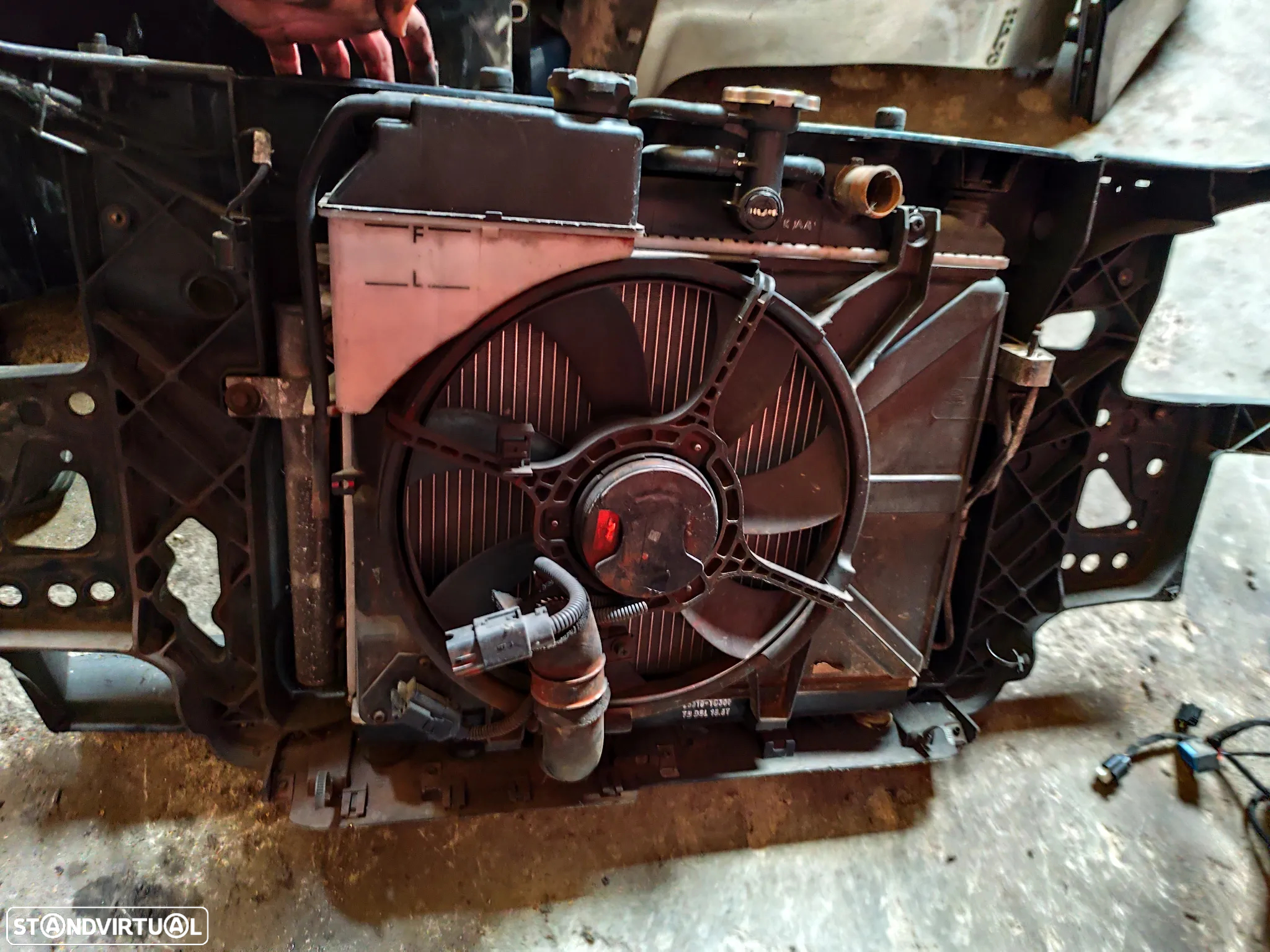 HYUNDAI GETZ 1.5 CDRI FRENTE FIBRA RADIADOR TERMOVENTILADOR - Z481 - 7