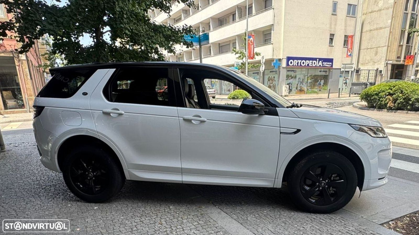 Land Rover Discovery Sport 1.5 I3 P300e AWD R-Dynamic S - 6