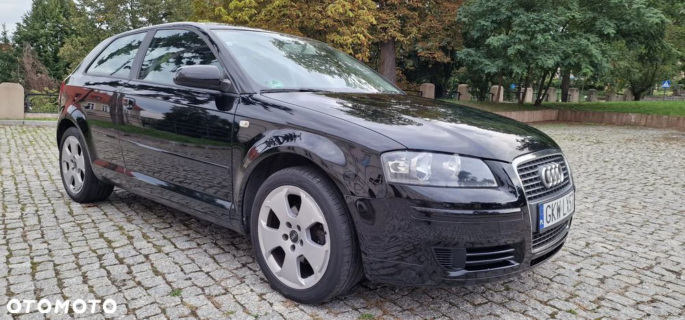 Audi A3 3-drzwiowe 1.6 Ambiente - 4