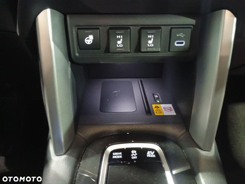 Toyota Corolla Cross 2.0 Hybrid Executive AWD - 21