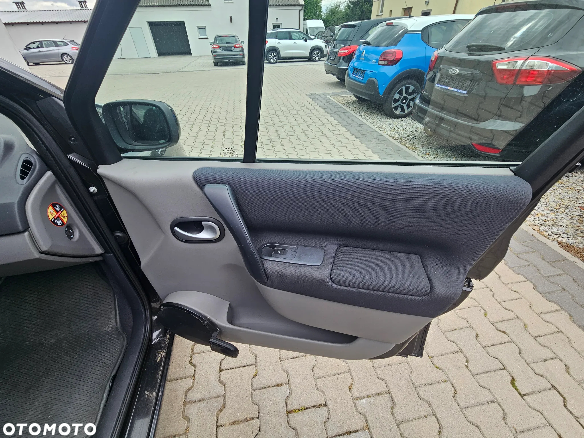 Renault Scenic 1.6 16V 110 Expression - 15