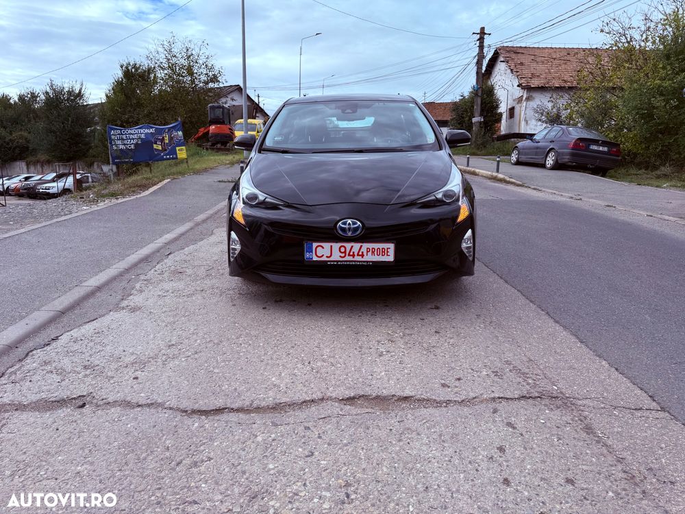 Toyota Prius 1.8 HSD Exclusive Plus - 17