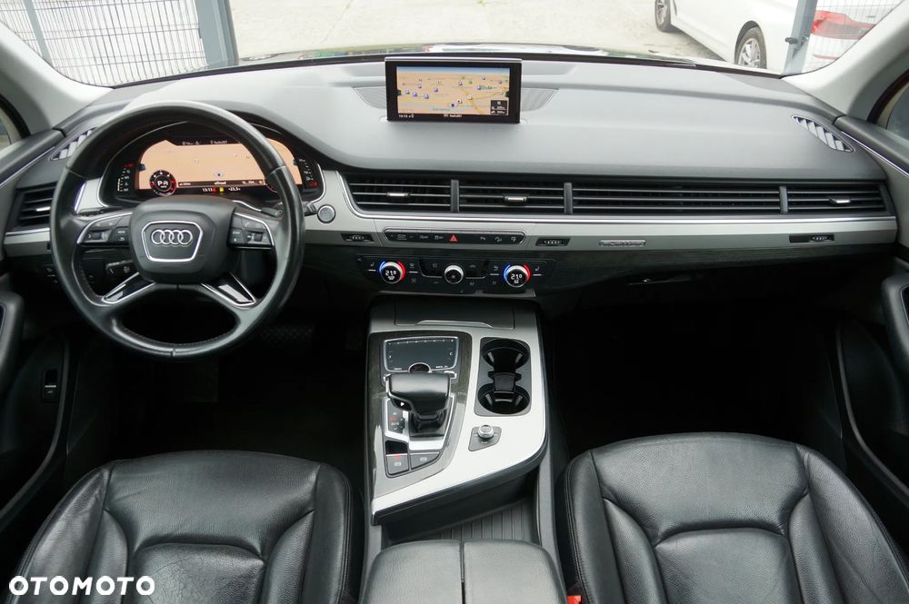Audi Q7 - 11