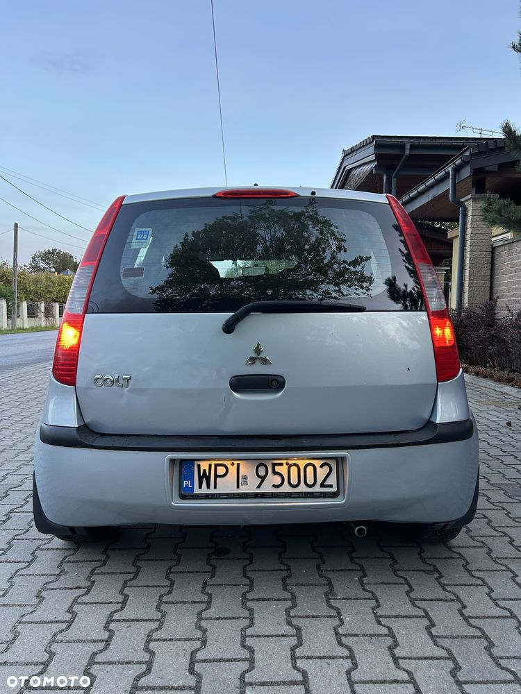 Mitsubishi Colt - 3