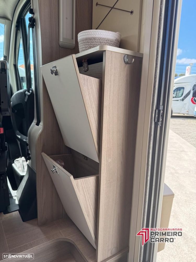 LMC Element T608 Cama central e basculante - 26
