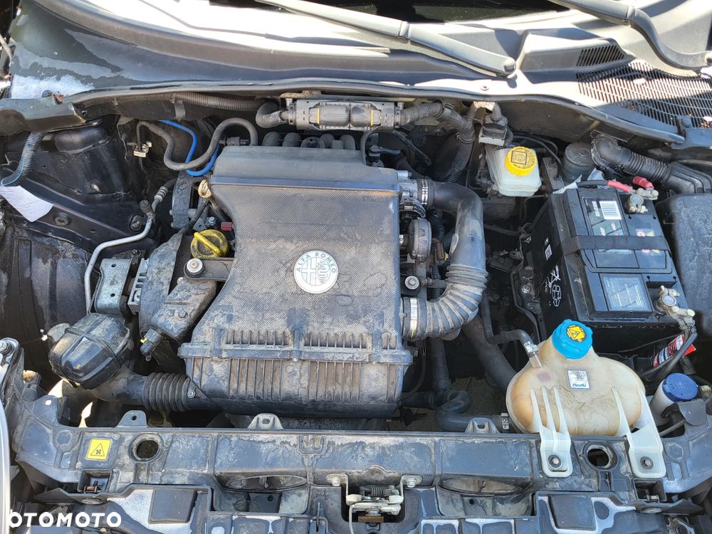 Alfa Romeo Mito 1.4 8V - 10