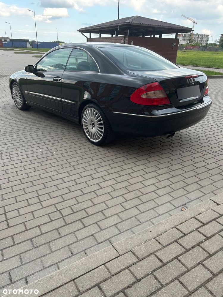 Mercedes-Benz CLK - 4