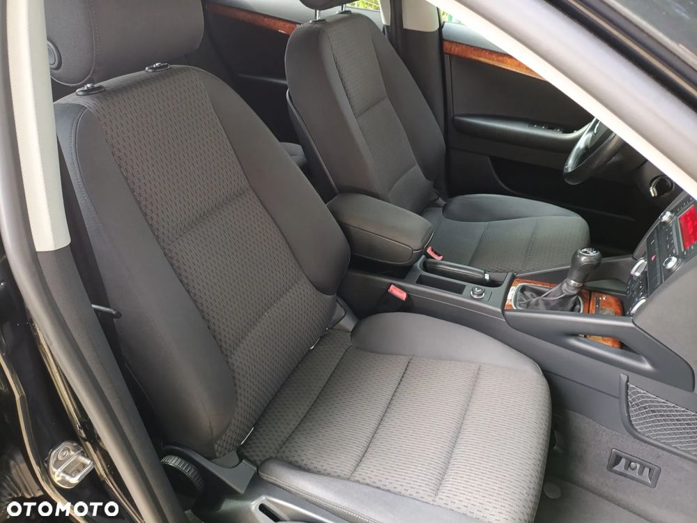 Audi A3 Sportback 1.6 TDI DPF Attraction - 7