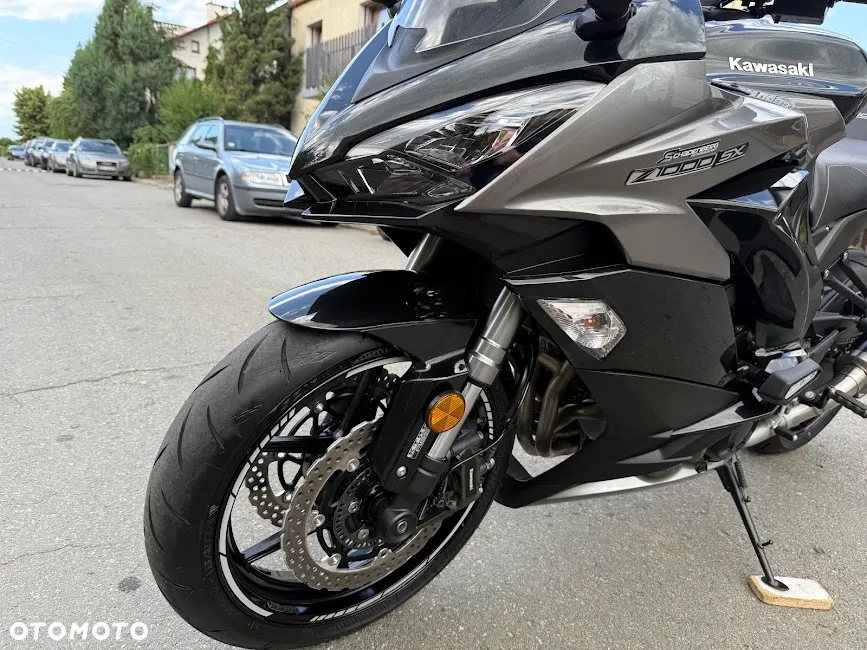 Kawasaki Ninja 1000 SX - 11