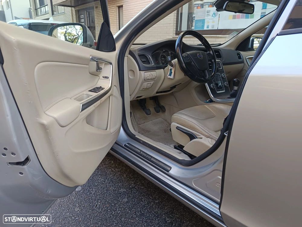 Volvo V60 1.6 D2 Drive Kinetic Start/Stop - 9