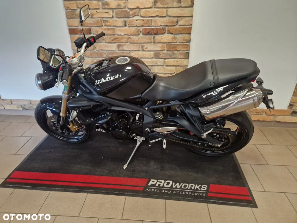 Triumph Street Triple - 5