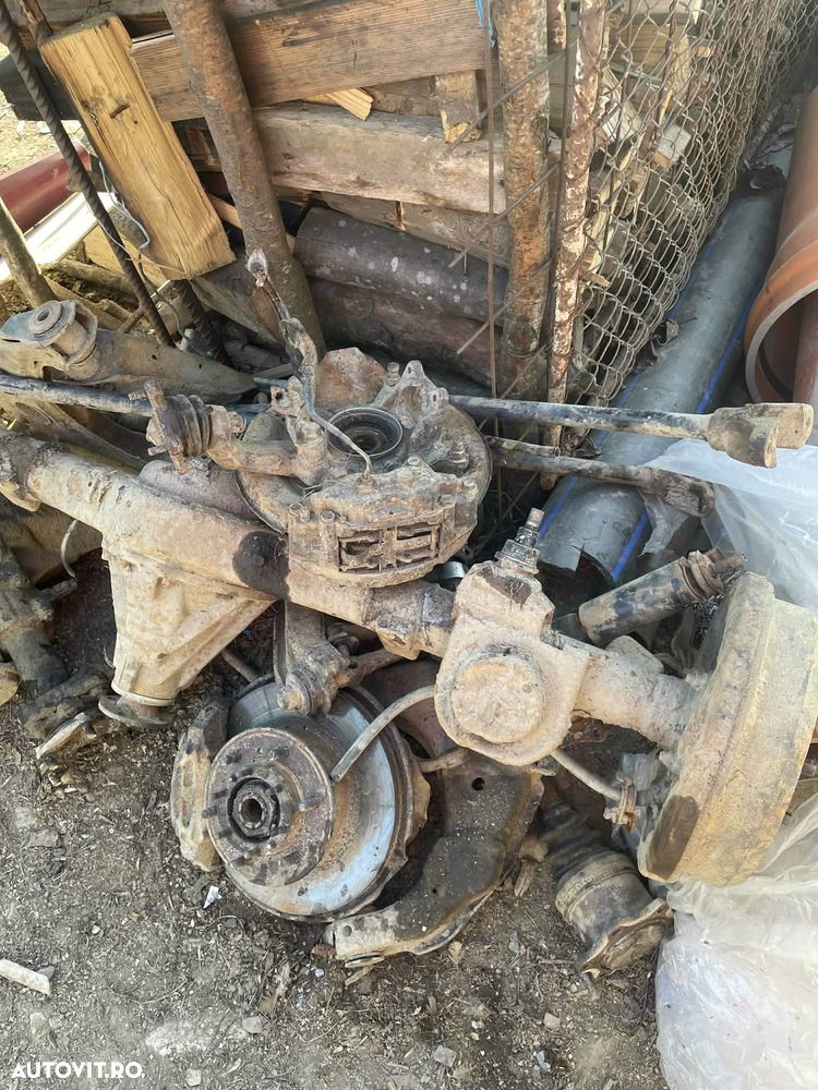 Vând grup fata ,spate de Toyota hilux 4 runner - 2