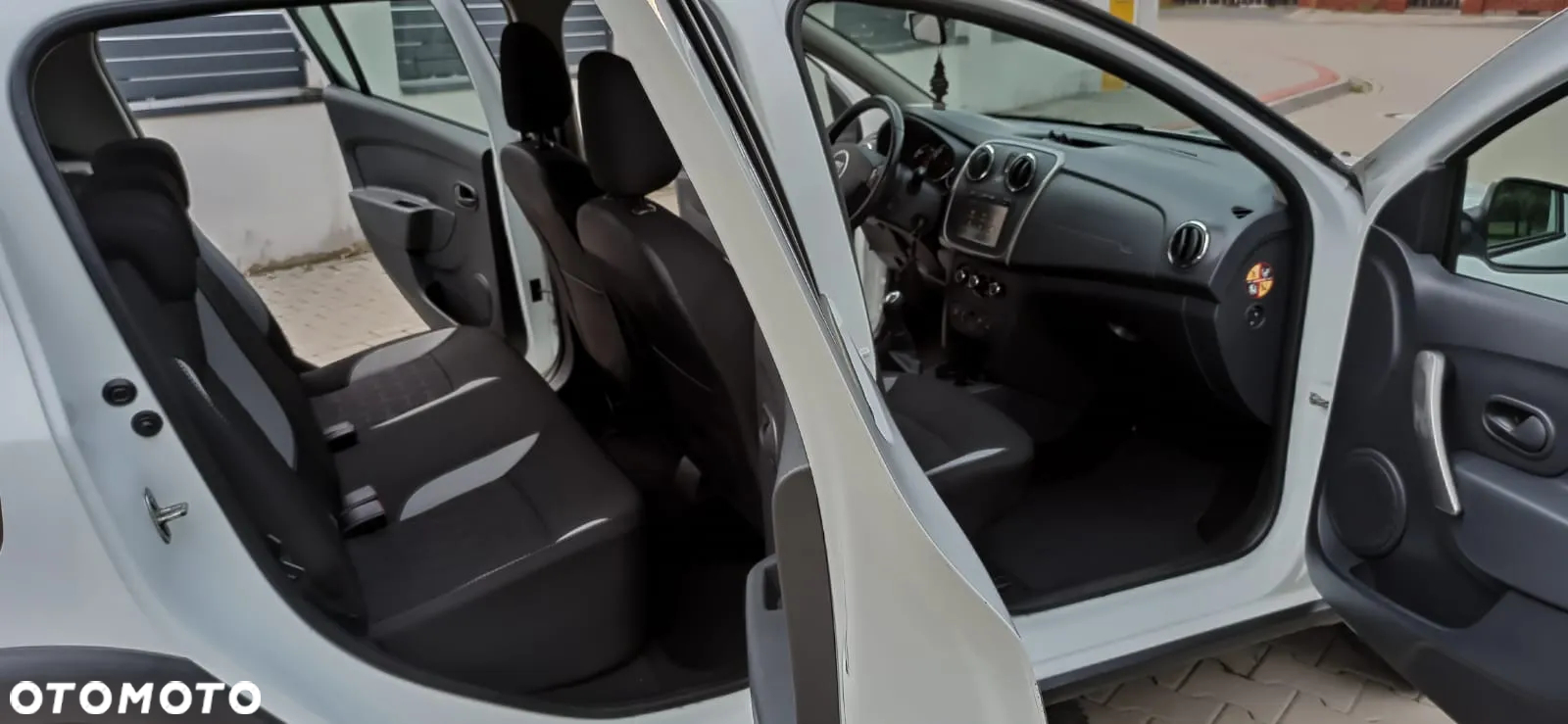 Dacia Sandero Stepway dCi 90 S&S Prestige - 24