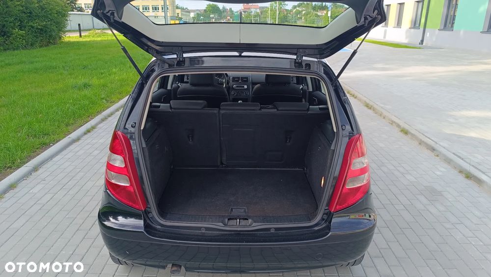 Mercedes-Benz Klasa A 180 CDI Elegance Edition 10 - 16