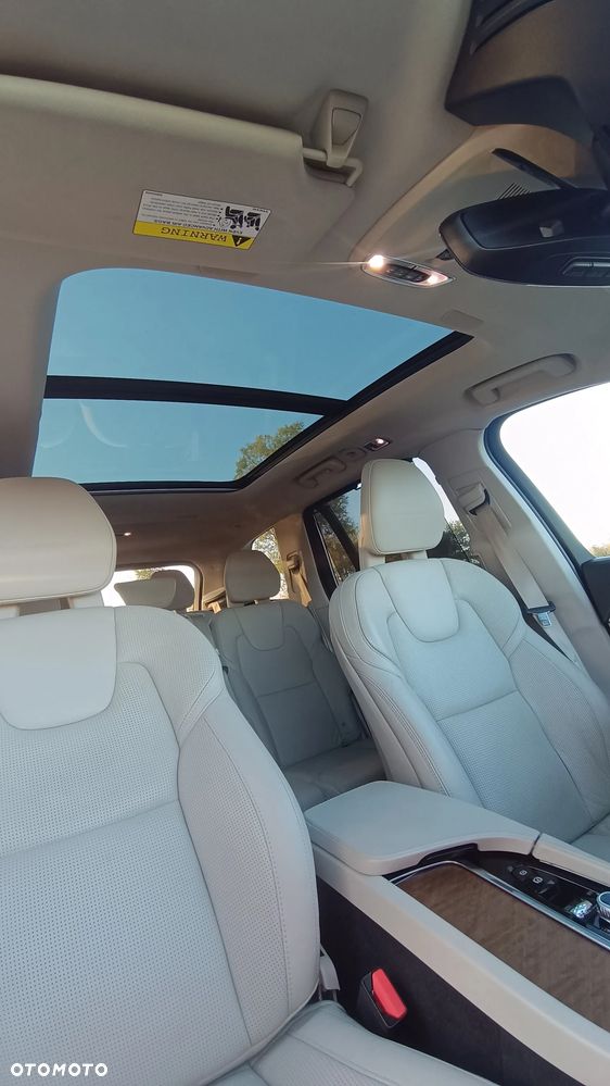 Volvo XC 90 - 16
