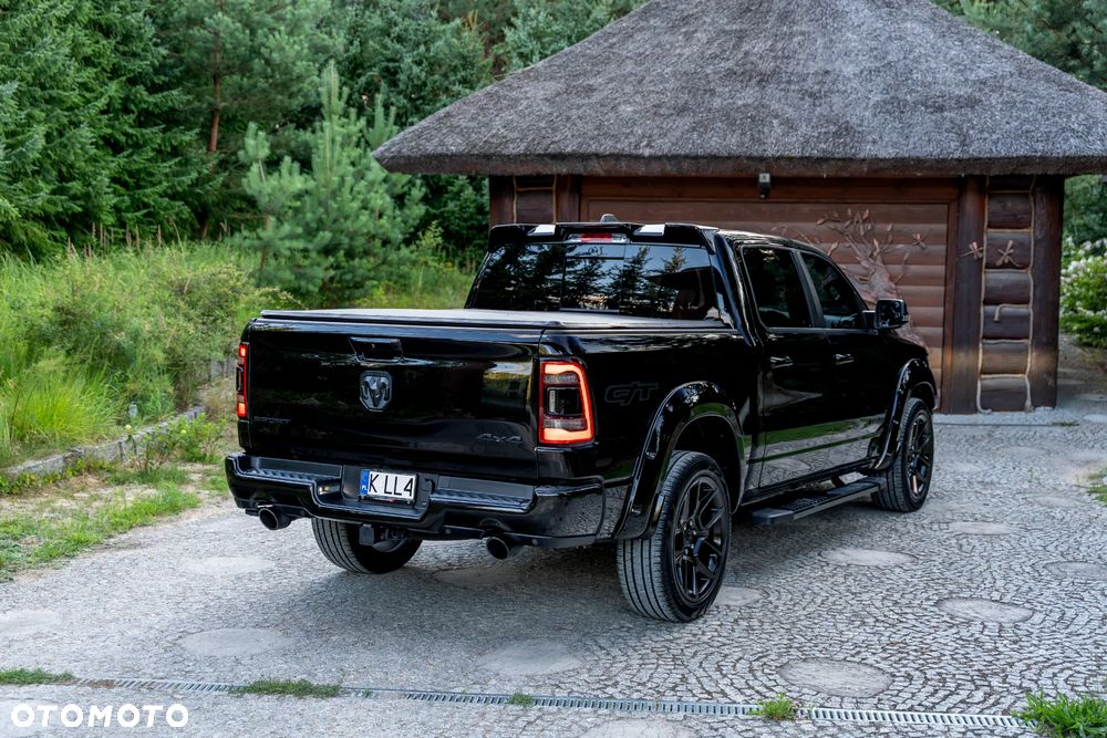 RAM 1500 5.7 Crew Cab Shortbed Limited Black - 5