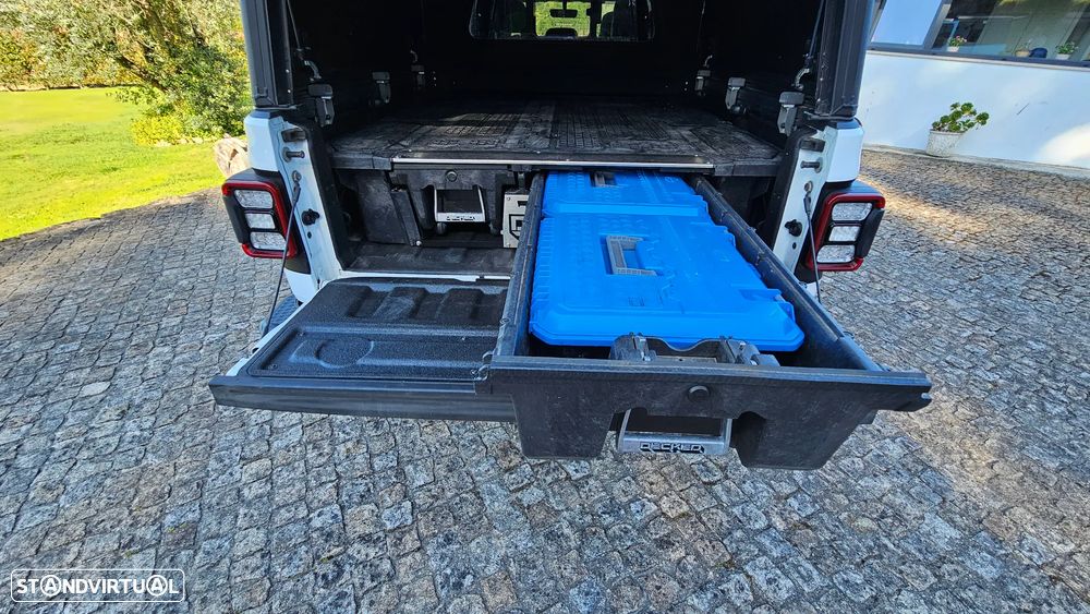 Jeep Gladiator 3.0V6 MultiJet AWD Auto Sport - 38