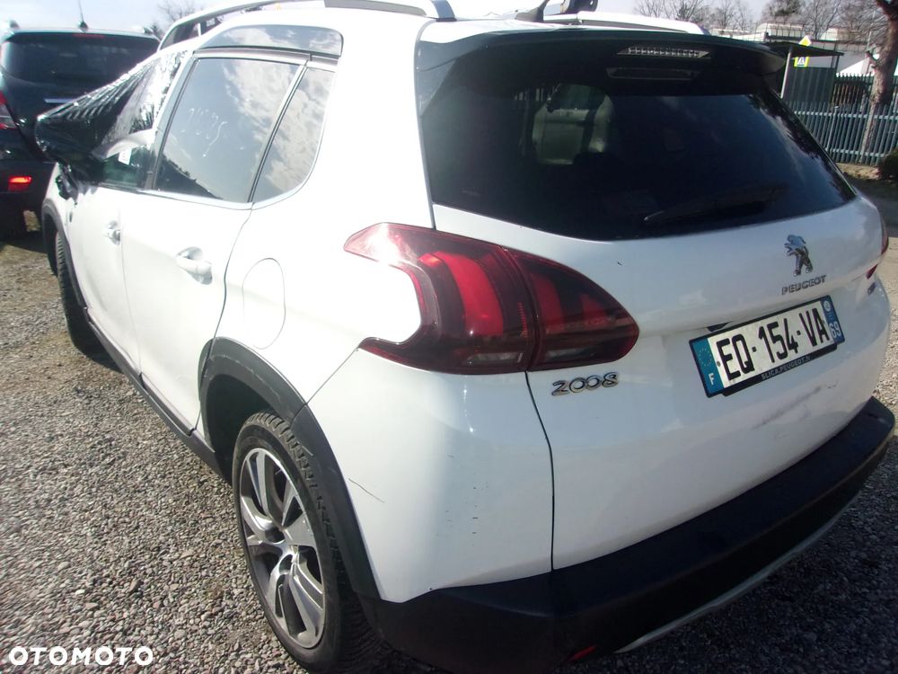 Peugeot 2008 PureTech 110 Stop&Start EAT6 Crossway - 4