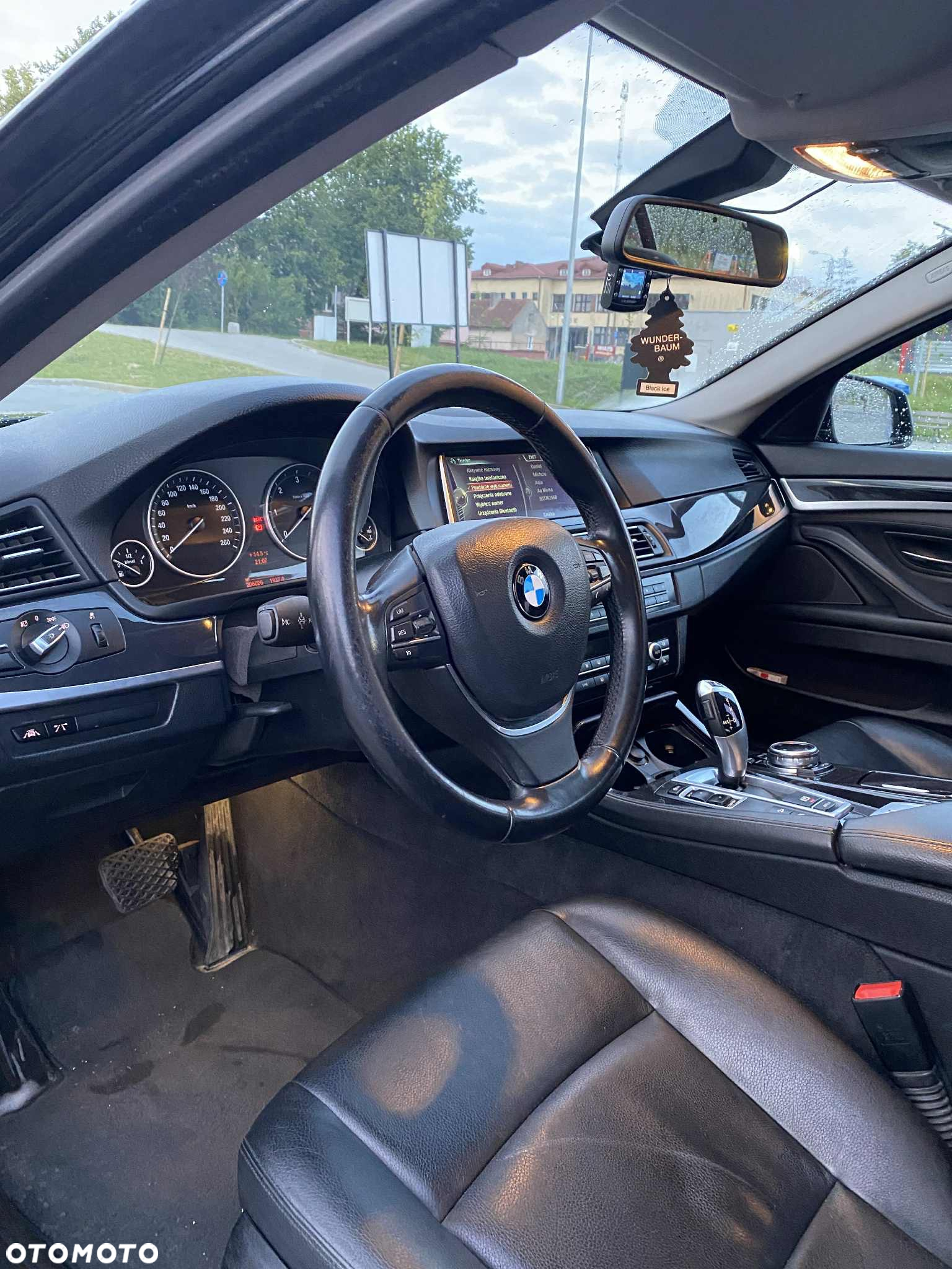 BMW Seria 5 520d Touring - 13
