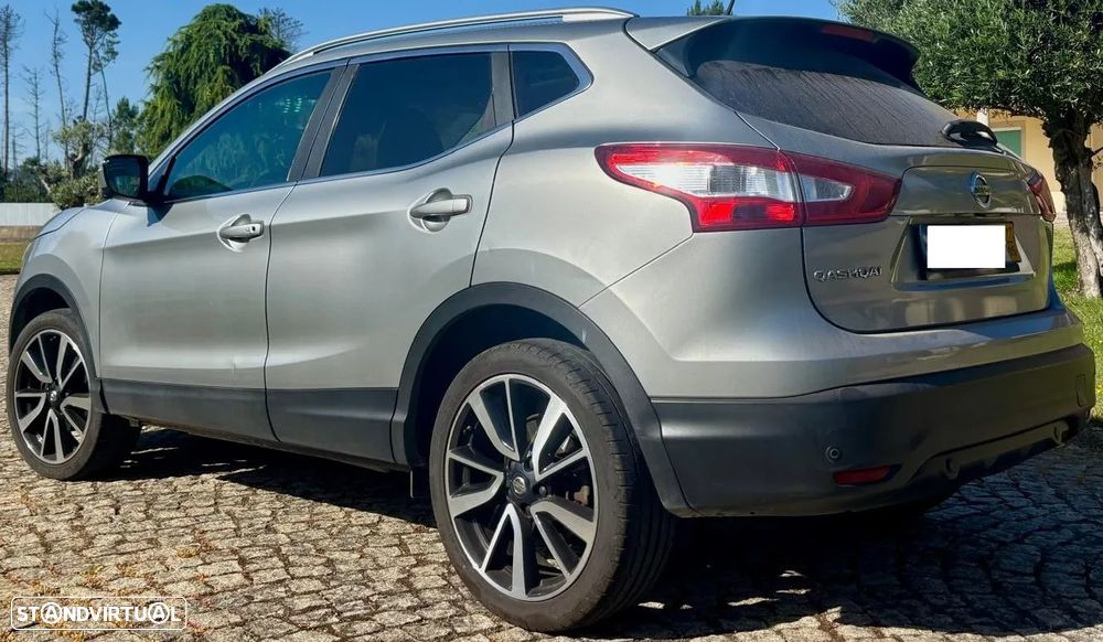 Nissan Qashqai 1.6 dCi N-Connecta RS+PS - 4