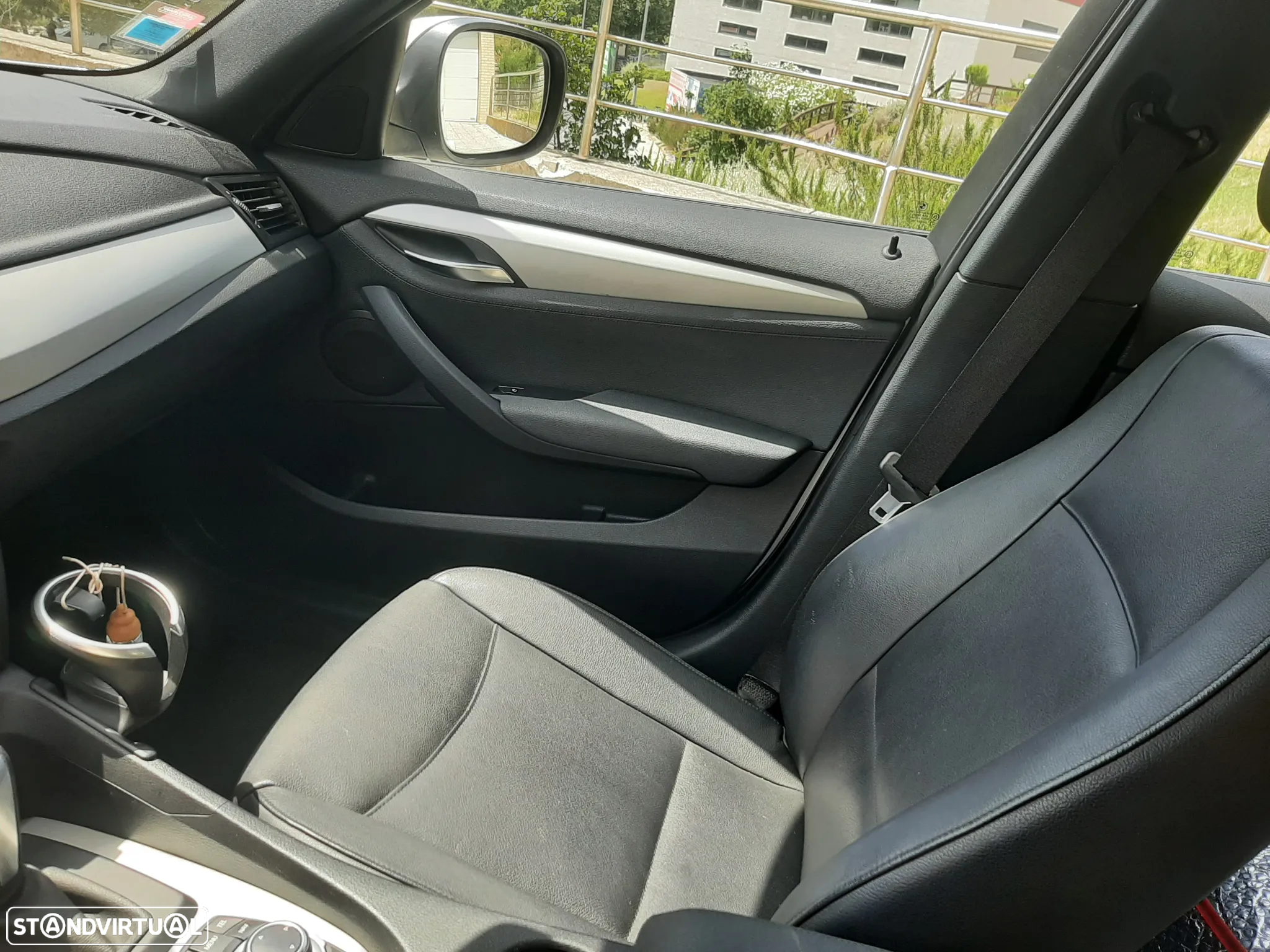 BMW X1 18 d sDrive Auto - 11