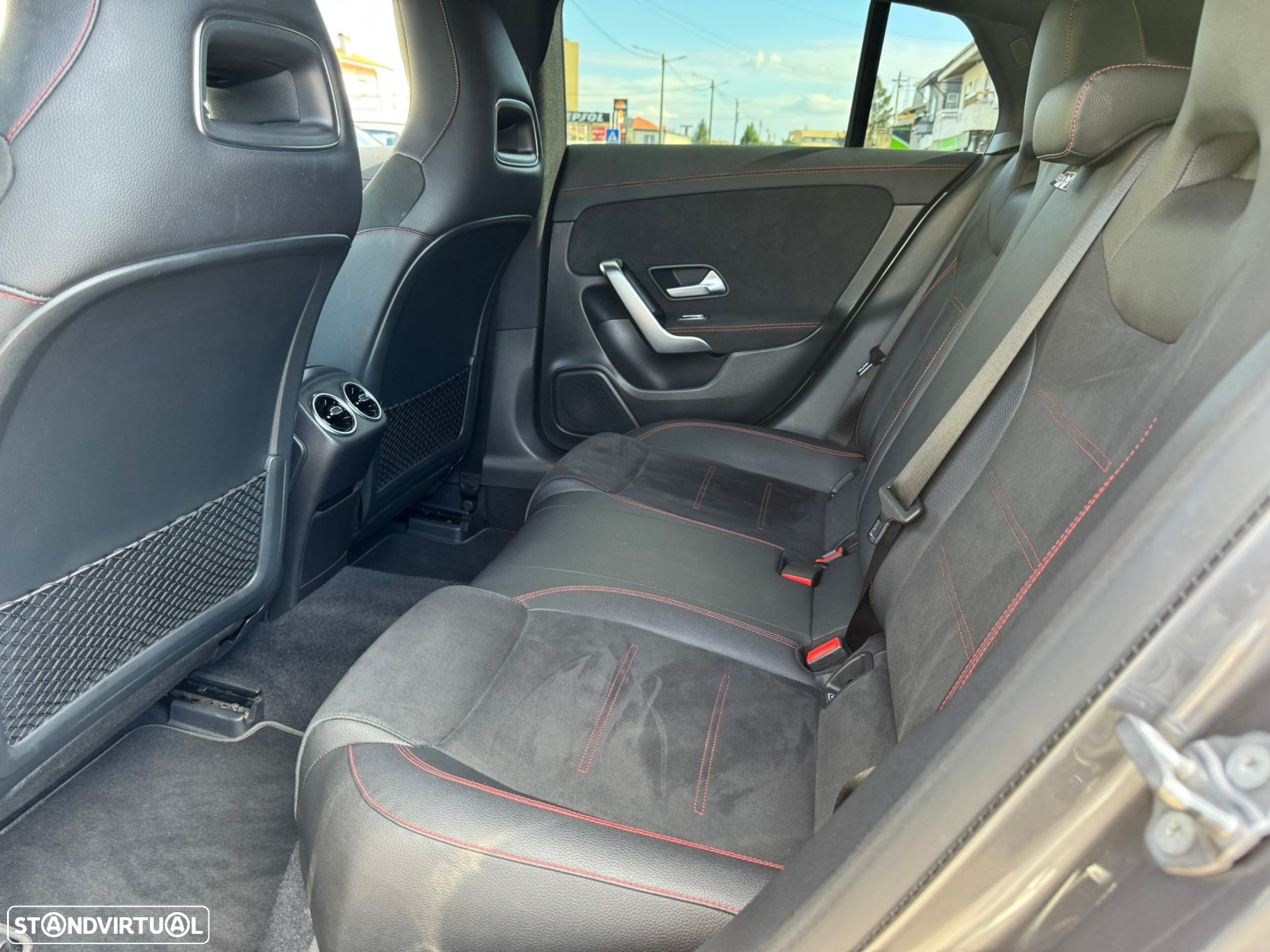 Mercedes-Benz CLA 180 d Shooting Brake AMG Line Aut. - 10
