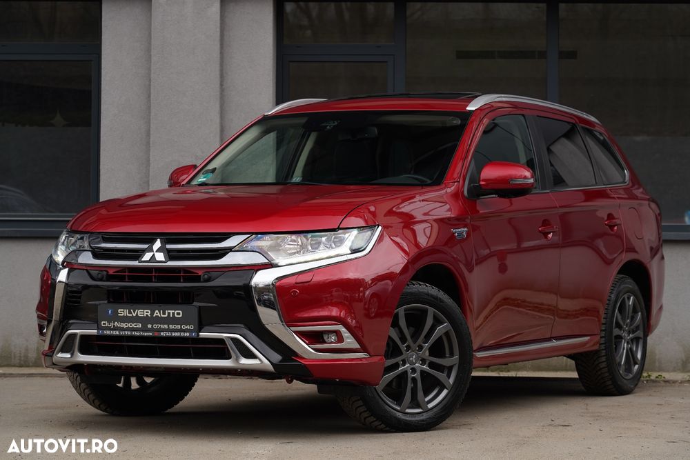 Mitsubishi Outlander 2.0 4WD Plus - 2