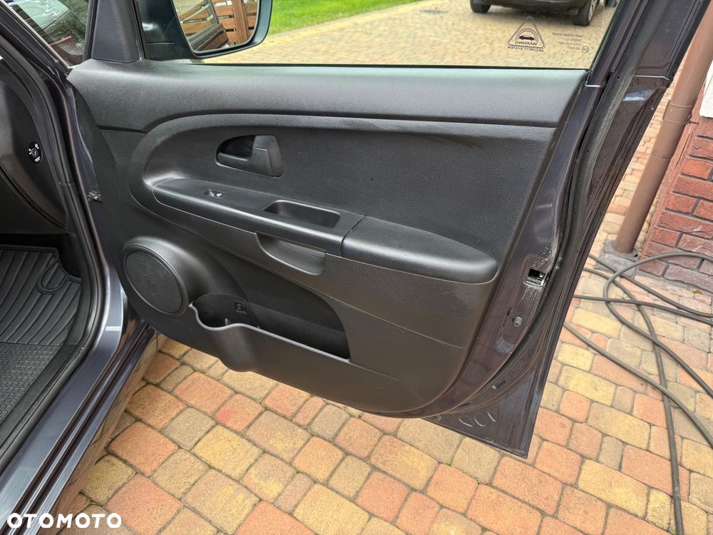 Kia Venga 1.6 CVVT Dream Team Edition - 26