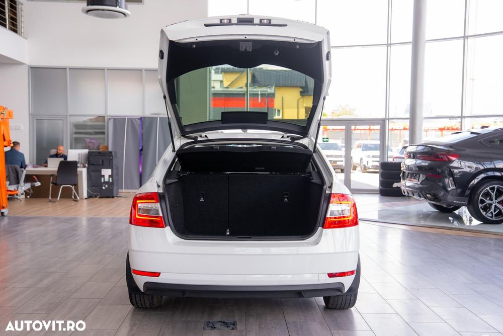 Skoda Octavia 1.6 FSI Automatik Ambiente - 13