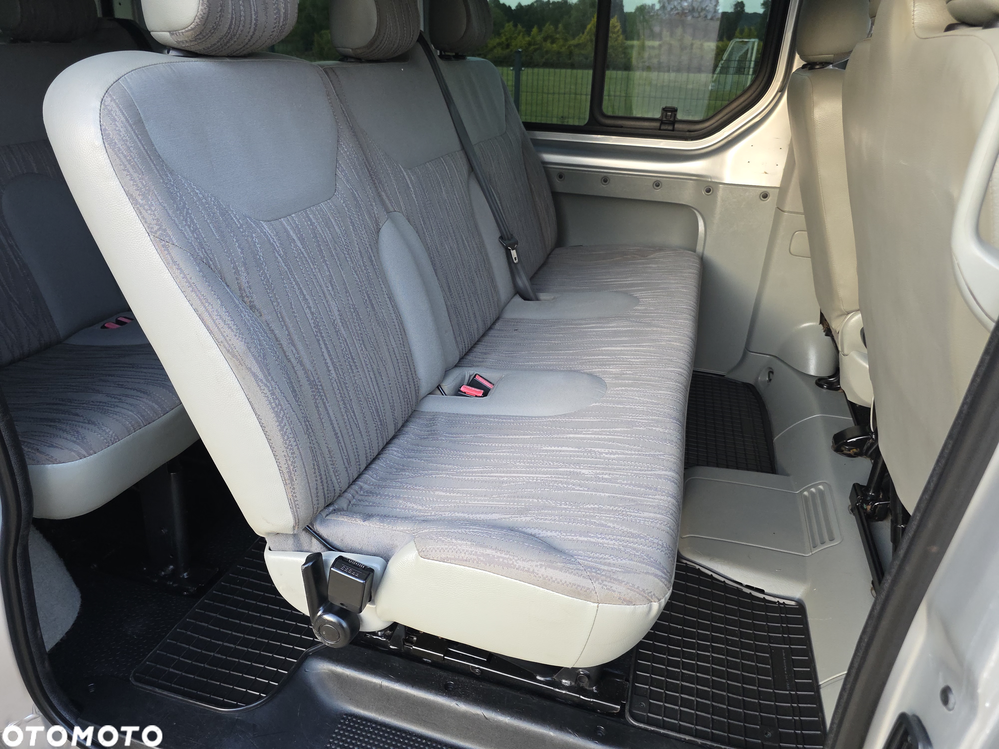 Renault Trafic 2.0 dCi 115 Combi L1H1 teilverglast - 13