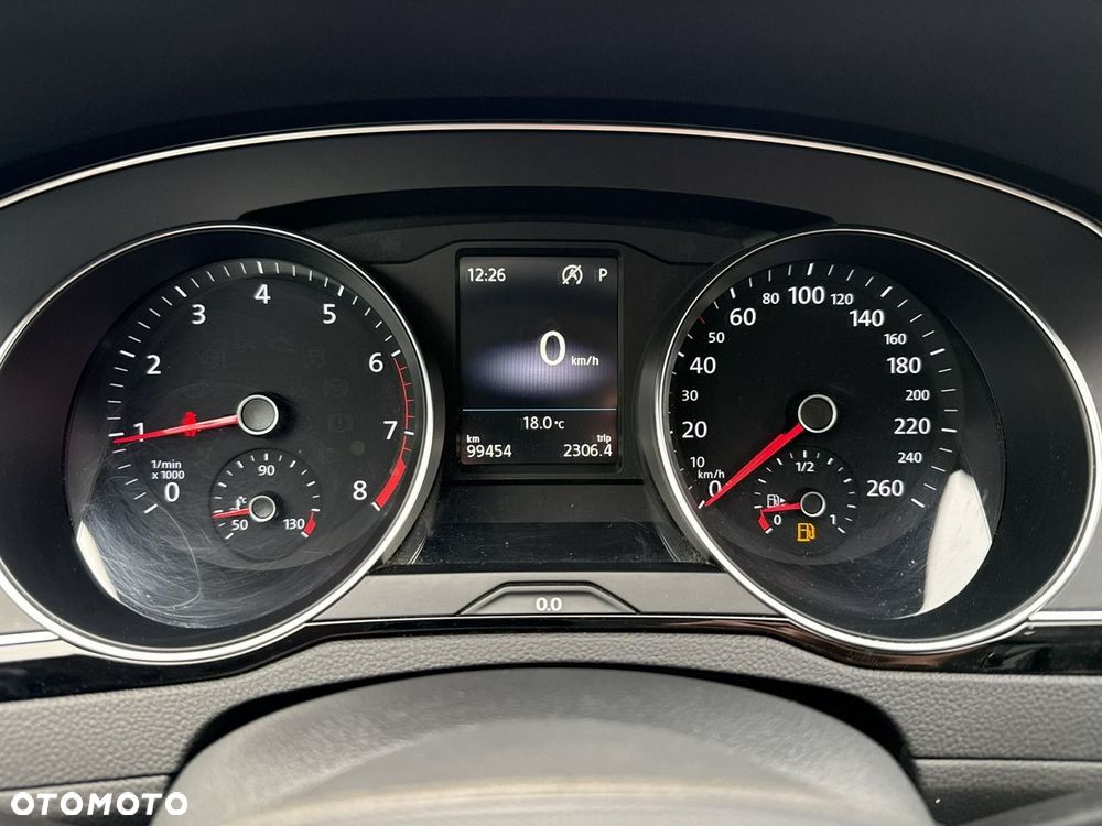 Volkswagen Passat 1.5 TSI EVO Business DSG - 26
