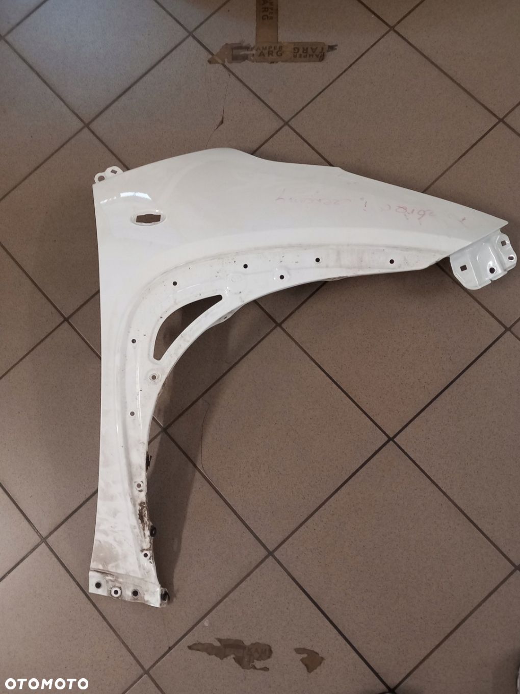 BŁOTNIK PRAWY PRZÓD TOYOTA AYGO X 22-23 - 1