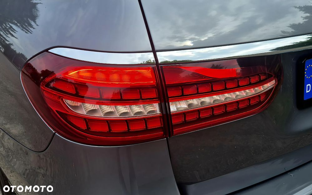 Mercedes-Benz Klasa E 300 de 9G-TRONIC Night Edition - 11
