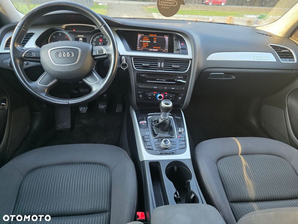 Audi A4 Avant 2.0 TDI DPF quattro Attraction - 11