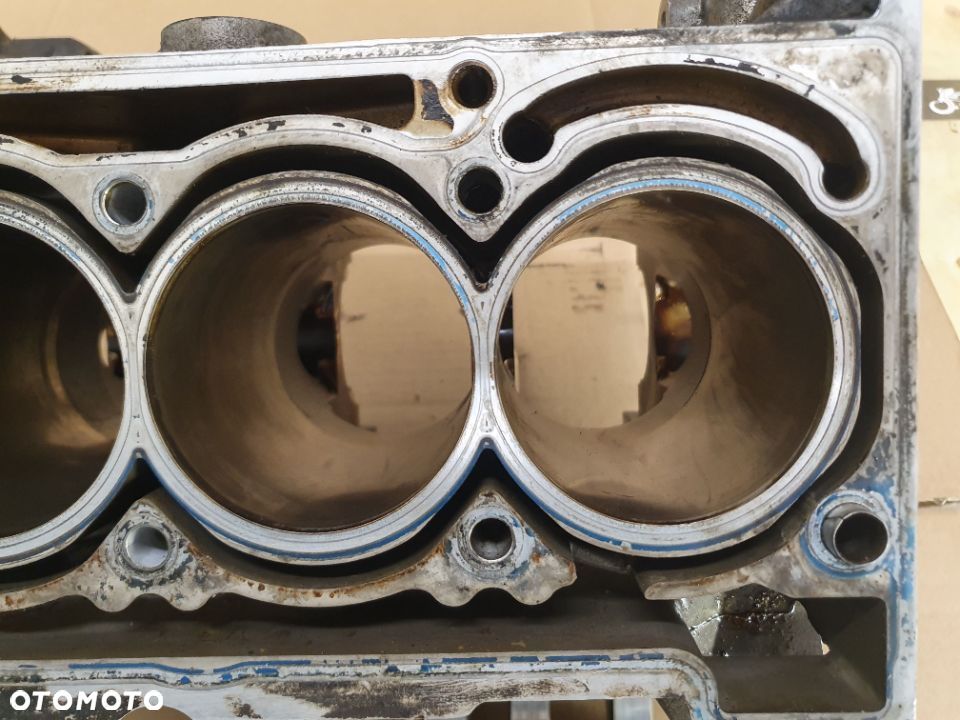 Blok 03C103019 G H Silnika Slupek Panewki 1.6 FSI BAG VW Golf V A3 8P Leon II Jetta 03C103019 G H - 8