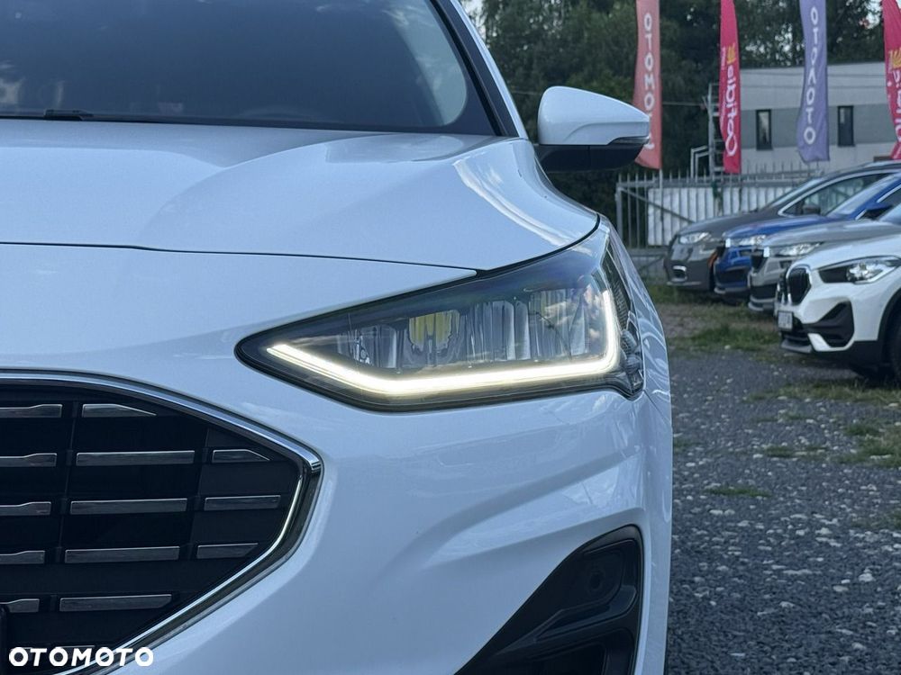 Ford Focus 1.0 EcoBoost Hybrid TITANIUM STYLE - 4